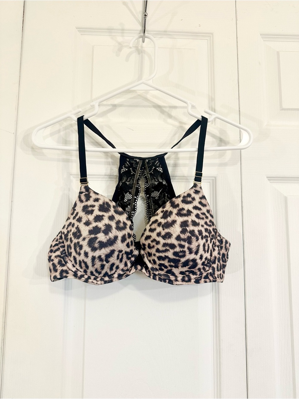 Soma Embraceable Leopard Print Padded Bra with Black Lace Racerback